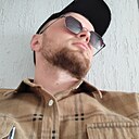 Adam, 33 года