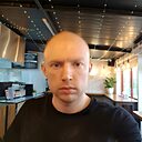 Metal, 33 года