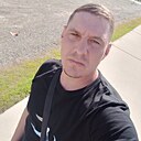 Михаил, 32 года