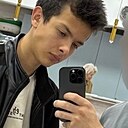 Парвиз, 18 лет