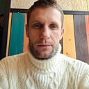 Лев, 35 лет