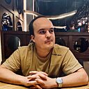 Den, 28 лет