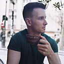 Михаил, 33 года