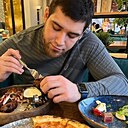 Django, 34 года