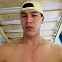 Жасур, 22 года