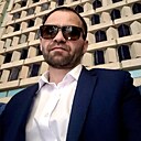 Мубориз, 42 года
