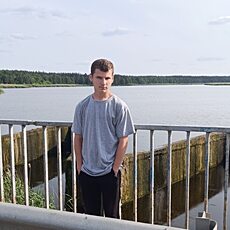 Фотография мужчины Саша, 19 лет из г. Мироновка