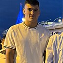 Умар, 25 лет