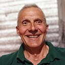 Он, 48 лет