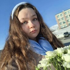 Фотография девушки Arina, 19 лет из г. Мурманск