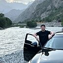 Хусейн, 24 года