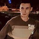 Виктор, 22 года