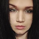 Elle, 33 года