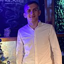 Али, 34 года