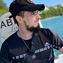 Виктор, 33 года