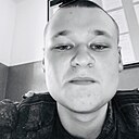 Лев, 20 лет