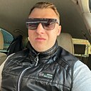 Илья, 33 года