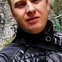 Илья, 33 года