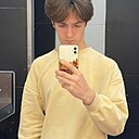Миша, 19 лет
