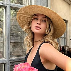 Фотография девушки Алиса, 20 лет из г. Емва