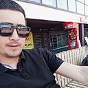 Muslim, 34 года