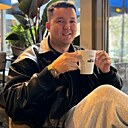 Макс, 32 года