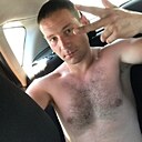 Макс, 33 года