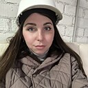 Juli, 28 лет