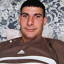 Enrique, 32 года