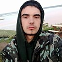Миша Зырянов, 22 года