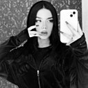Lari, 22 года