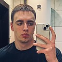 Максим, 22 года