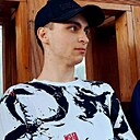Денис, 23 года