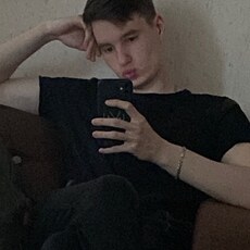 Фотография мужчины Евгений, 20 лет из г. Тюмень