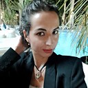 Риана, 28 лет