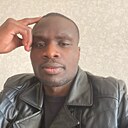 Darcy Eber, 24 года