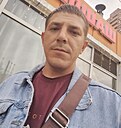 Илья, 33 года
