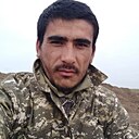 Али Хан, 32 года