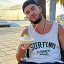 Макс, 32 года
