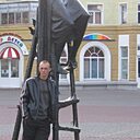 Ден, 34 года