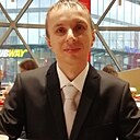 Лев, 42 года