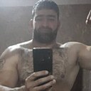 Али, 33 года