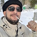 Уз Бек, 32 года