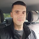 Роман, 33 года