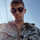 Артур, 24 года