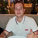 Денис, 33 года