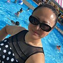 Lady, 42 года