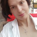 София, 42 года