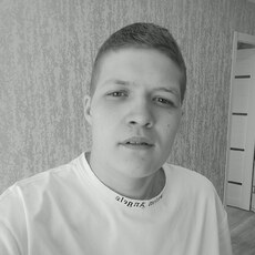 Фотография мужчины Ига, 23 года из г. Кировград