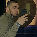 Эльнур, 21 год